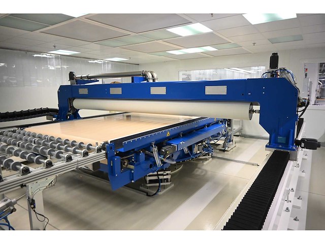 2018 benteler friction unit glas wrijf/rubbing machine inclusief kantelbare tafel, dubbele benteler (kantelbare) aanvoertafel en kantelbare uitvoertafel (c) - afbeelding 1 van  49