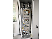 2018 benteler friction unit glas wrijf/rubbing machine inclusief kantelbare tafel, dubbele benteler (kantelbare) aanvoertafel en kantelbare uitvoertafel (c) - afbeelding 38 van  49