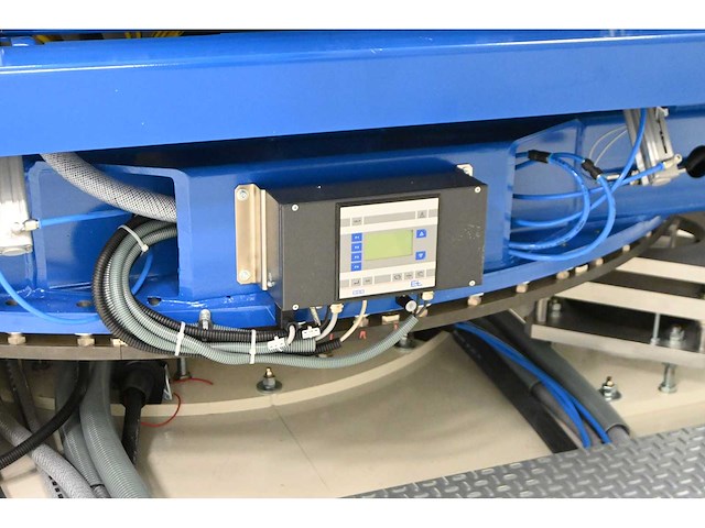 2018 benteler friction unit glas wrijf/rubbing machine inclusief kantelbare tafel, dubbele benteler (kantelbare) aanvoertafel en kantelbare uitvoertafel (c) - afbeelding 44 van  49