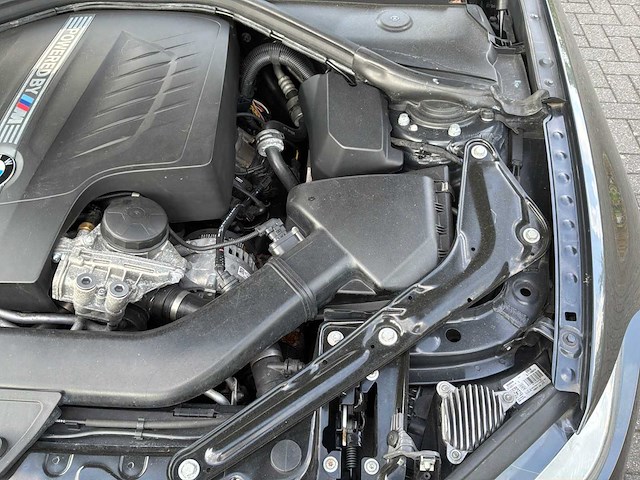 2018 bmw m2 coupé personenauto - afbeelding 18 van  29