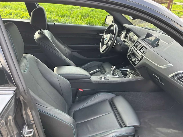 2018 bmw m2 coupé personenauto - afbeelding 27 van  43
