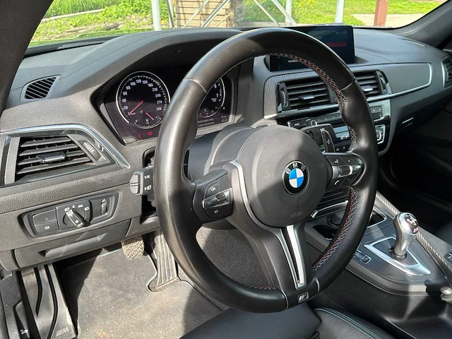 2018 bmw m2 coupé personenauto - afbeelding 21 van  43