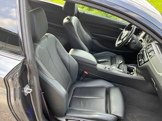 2018 bmw m2 coupé personenauto - afbeelding 26 van  43