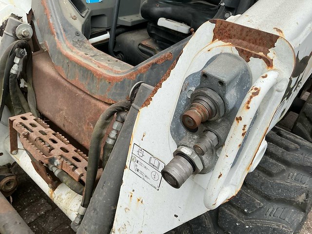 2018 bobcat s530 banden graafmachine - afbeelding 11 van  26