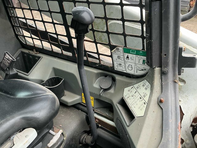 2018 bobcat s530 banden graafmachine - afbeelding 13 van  26