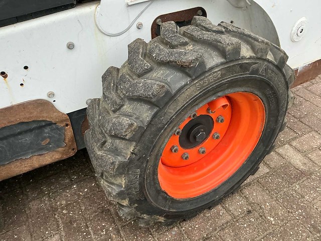 2018 bobcat s530 banden graafmachine - afbeelding 17 van  26