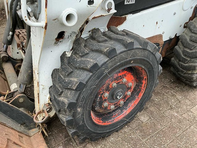 2018 bobcat s530 banden graafmachine - afbeelding 7 van  26