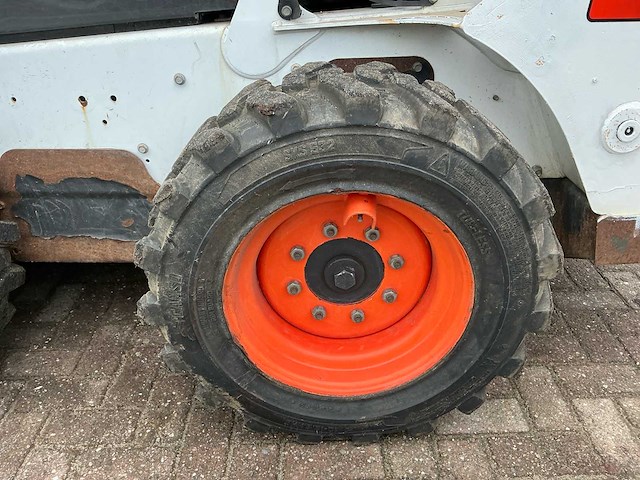 2018 bobcat s530 banden graafmachine - afbeelding 10 van  26