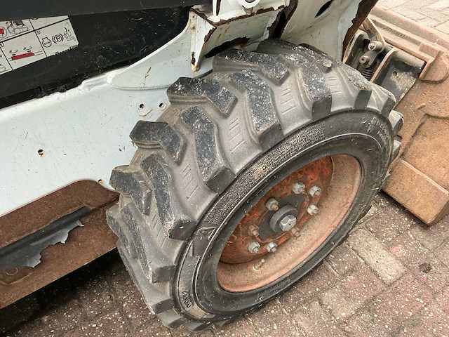 2018 bobcat s530 banden graafmachine - afbeelding 16 van  26