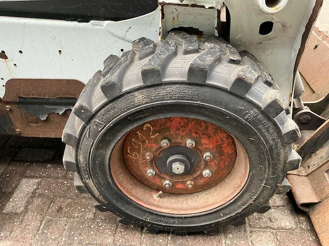 2018 bobcat s530 banden graafmachine - afbeelding 17 van  26