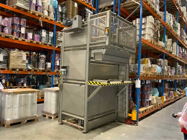 2018 bodijn hefkiepinstallatie goederenlift pallets - afbeelding 1 van  8