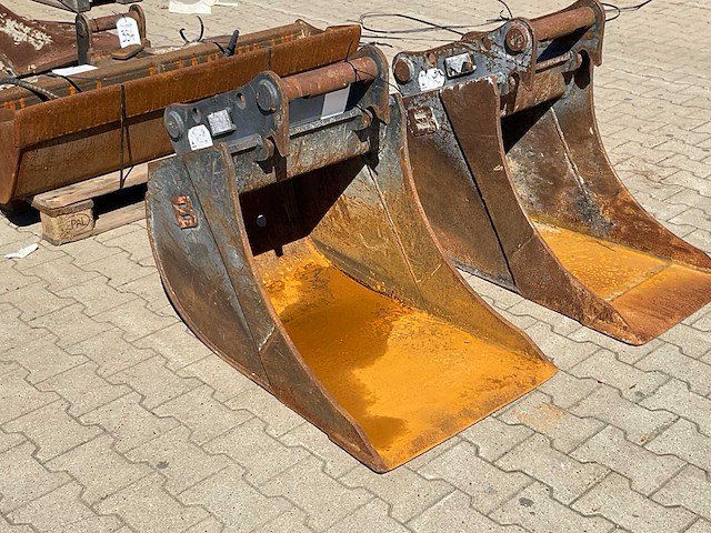 2018 boels ctl5b- 600 graafbak - afbeelding 2 van  5
