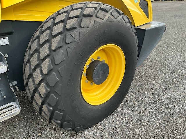 2018 bomag bw 213 d-5 grondwals - afbeelding 4 van  34