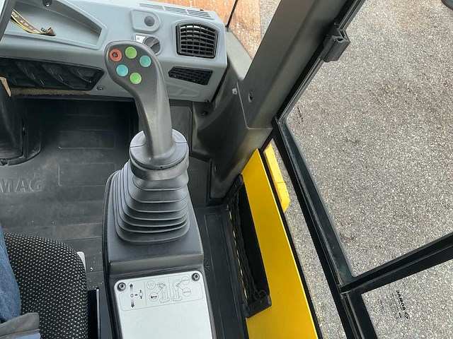 2018 bomag bw 213 d-5 grondwals - afbeelding 21 van  34