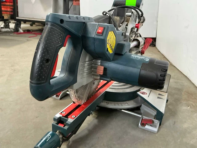 2018 bosch gcm 8 sjl telescoop-/afkortzaag - afbeelding 3 van  7