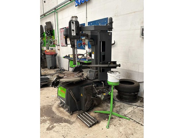 2018 bosch tce 4430 banden de-en montageapparaat met hulparm - afbeelding 3 van  10