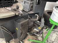 2018 bosch tce 4430 banden de-en montageapparaat met hulparm - afbeelding 7 van  10