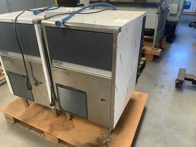 2018 brema gb 902a hc ijsblokjesmachine - afbeelding 1 van  4