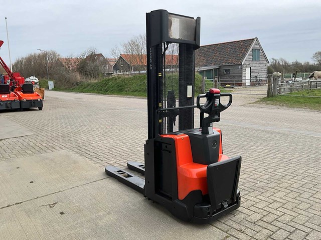 2018 bt swe140l stapelaar - afbeelding 2 van  9