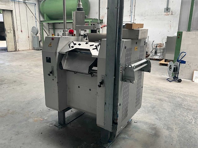 2018 bühler fdad 600-cls-ex three-roll mill trias-600-viva-s driewals - afbeelding 19 van  24