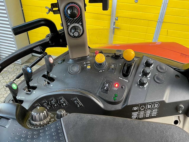 2018 case ih luxxum 110 vierwielaangedreven landbouwtractor - afbeelding 13 van  24