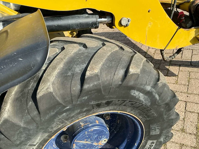 2018 cat 908m shovel - afbeelding 32 van  45