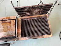 2018 caterchef 688425 dubbele contactgrill / paninigrill - afbeelding 3 van  6