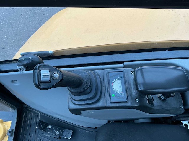 2018 caterpillar 302.7dcr minigraafmachine - afbeelding 3 van  32
