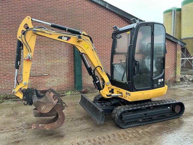 2018 caterpillar 302.7dcr minigraafmachine - afbeelding 1 van  32