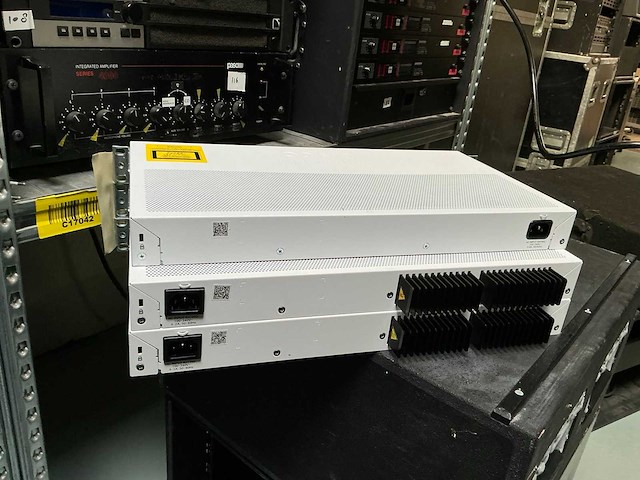 2018 cisco cbs350-24 netwerkswitch (3x) - afbeelding 3 van  3