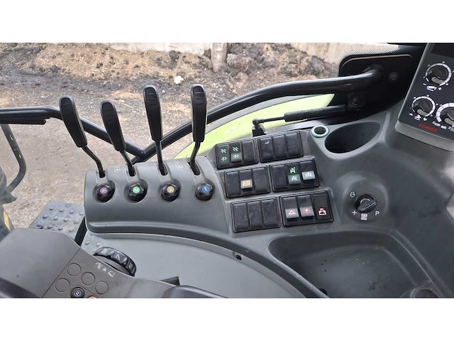 2018 claas - arion 530 - vierwielaangedreven landbouwtractor - afbeelding 8 van  28