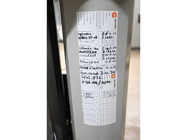 2018 compair / geveke d22hrs-10a-v3 olievrije schroefcompressor inclusief parker cdas hl clean dry air system en magnet luchttank - afbeelding 8 van  20