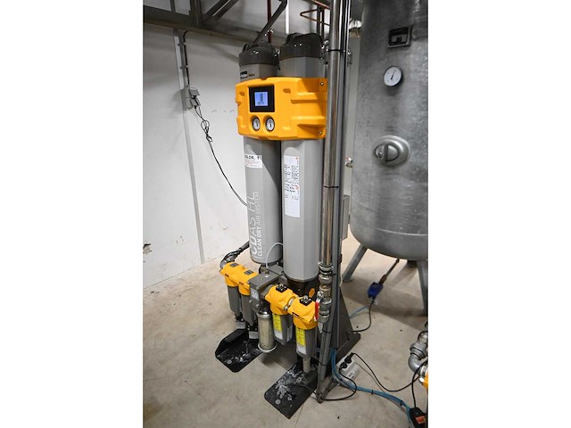 2018 compair / geveke d22hrs-10a-v3 olievrije schroefcompressor inclusief parker cdas hl clean dry air system - afbeelding 3 van  15