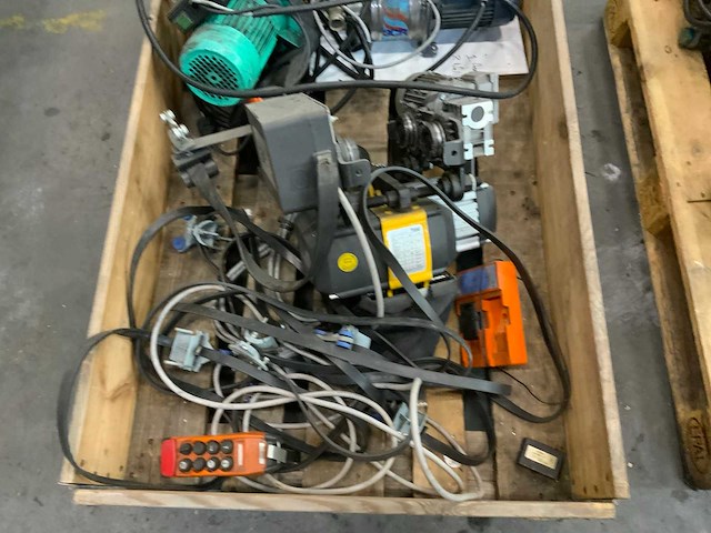 2018 cpv 2-8 vte ne elektrische kettingtakel en diverse - afbeelding 2 van  4