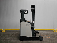 2018 crown esr 5240-14 reachtruck - afbeelding 6 van  21