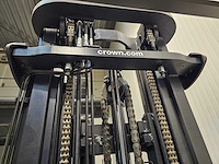 2018 crown esr 5240-14 reachtruck - afbeelding 8 van  21