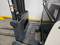 2018 crown esr 5240-14 reachtruck - afbeelding 20 van  25