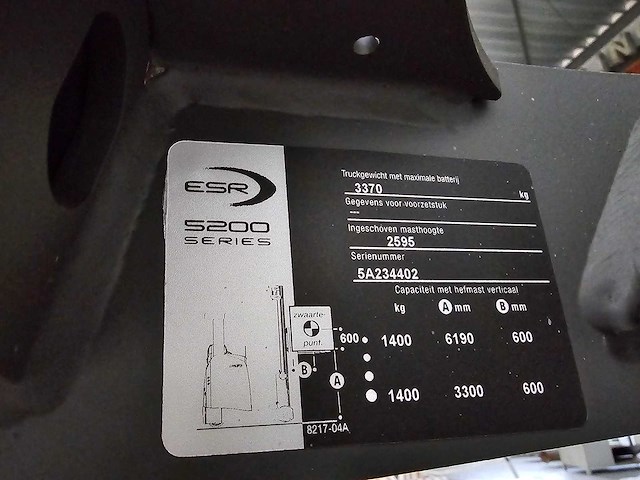 2018 crown esr 5240-14 reachtruck - afbeelding 23 van  25