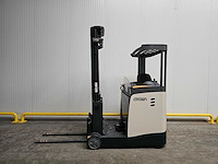 2018 crown esr 5240-14 reachtruck - afbeelding 12 van  24