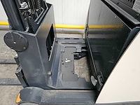 2018 crown esr 5240-14 reachtruck - afbeelding 14 van  24