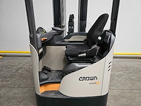 2018 crown esr 5240-14 reachtruck - afbeelding 16 van  24