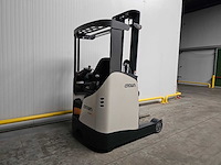 2018 crown esr 5240-14 reachtruck - afbeelding 4 van  24