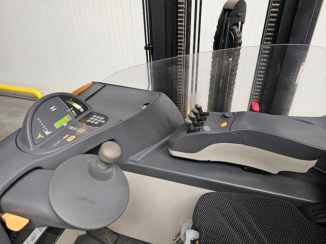 2018 crown esr 5240-14 reachtruck - afbeelding 14 van  26