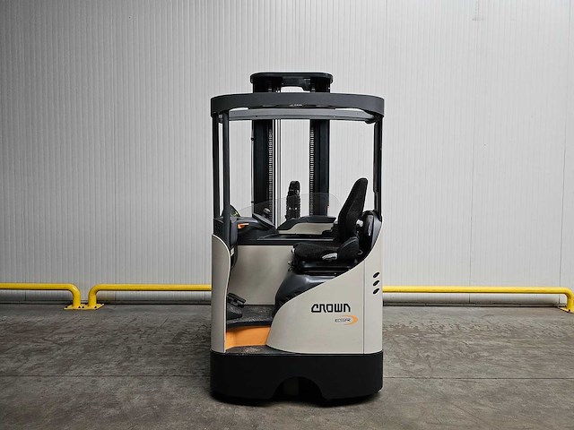 2018 crown esr 5240-14 reachtruck - afbeelding 4 van  26