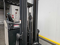 2018 crown esr 5240-14 reachtruck - afbeelding 9 van  26