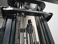 2018 crown esr 5240-14 reachtruck - afbeelding 11 van  27