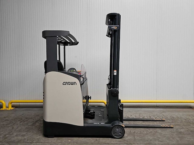 2018 crown esr 5240-14 reachtruck - afbeelding 19 van  27