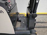 2018 crown esr 5240-14 reachtruck - afbeelding 20 van  27