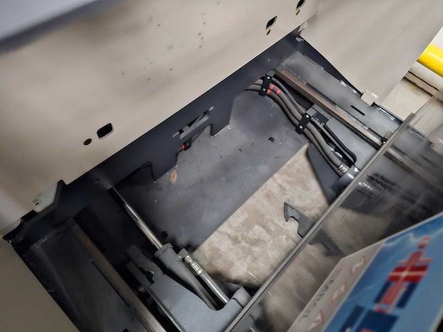 2018 crown esr 5240-14 reachtruck - afbeelding 23 van  27