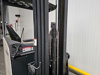 2018 crown esr 5240-14 reachtruck - afbeelding 9 van  27